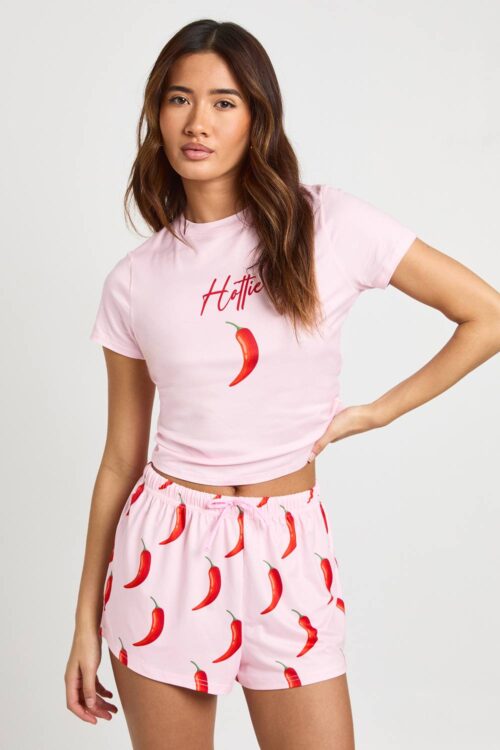 boohoo Dam Alla hjärtans dag Chili Print Kortärmad T-Shirt & Kort Pyjamas Set | Light Pink | Storlek 34