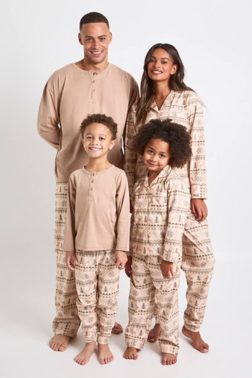 boohoo Dam Dam Matchande Familj Baby Fleece Fairisle-tryck Långärmad Tröja & Byxor Pyjamas Set | Neutral | Storlek 42