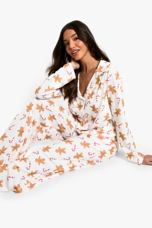 boohoo Dam Julpyjamas med pepparkaksmantryck - Långärmad Skjorta & Byxor | Storlek 40