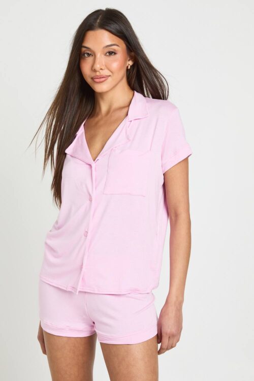 boohoo Dam Mjuk Jersey Kortärmad Skjorta & Shorts Pyjamas Set | Baby Pink | Storlek 44