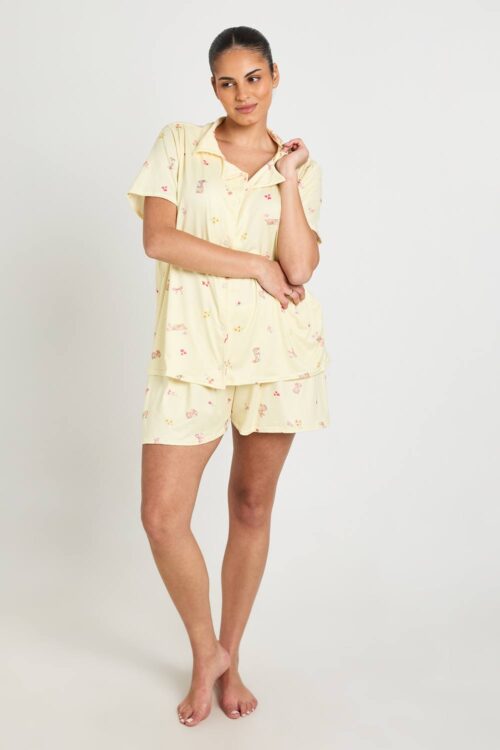 boohoo Dam Plus Bunny And Bow Print Short Sleeve Shirt & Short Pyjama Set | Yellow | Storlek 48