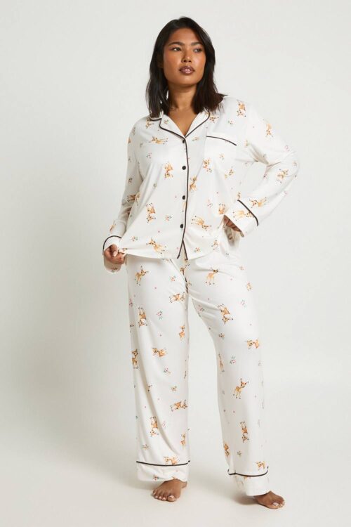boohoo Dam Plus Dear Print Long Sleeve Shirt & Trouser Pyjama Set | Cream | Storlek 44