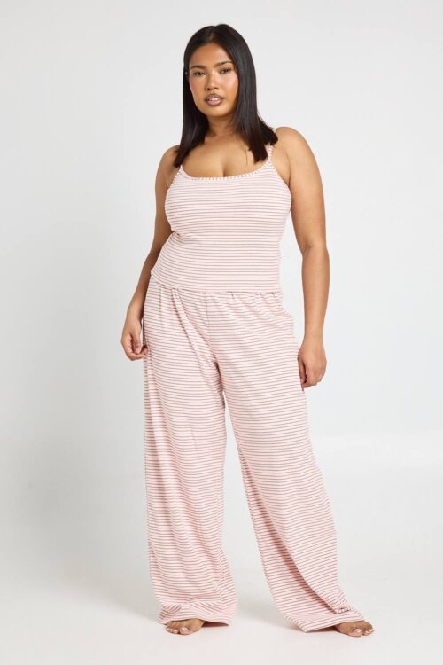 boohoo Dam Plus Mjukt Ribbat Randigt Linne & Byxor Pyjamas Set | Pink | Storlek 48