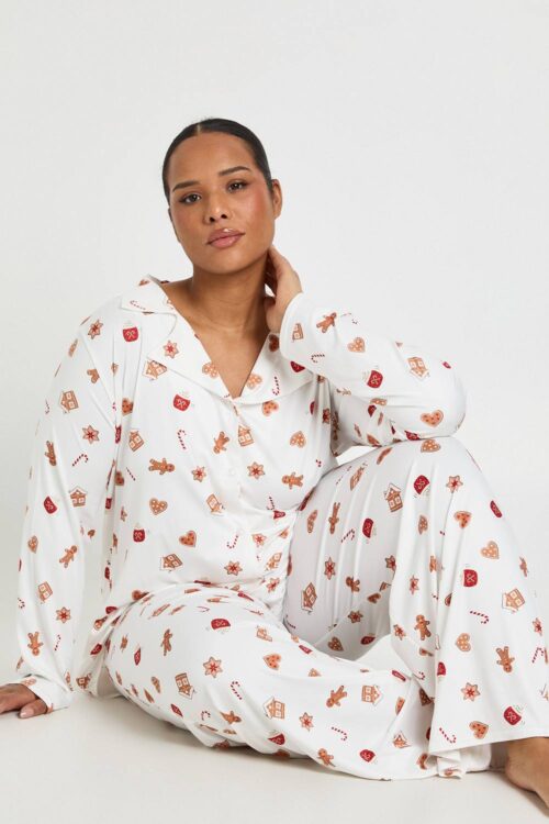 boohoo Dam Plus Pepparkaksgubbe Tryck Långärmad Skjorta Och Byxor Pyjamas Set | White | Storlek 48