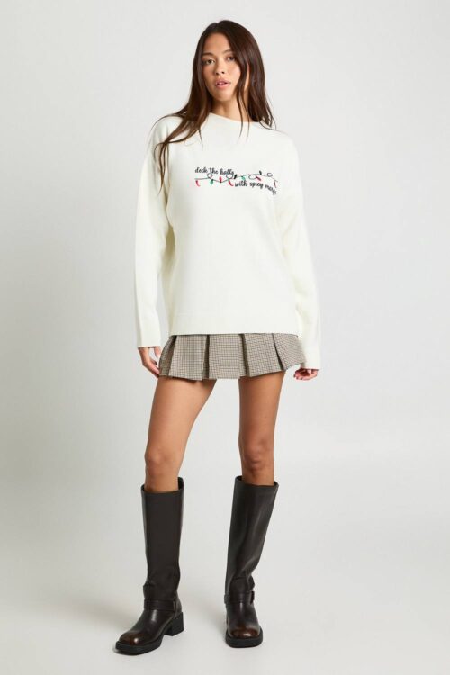 boohoo Dam Pynta salarna med kryddiga Margs broderade jultröja | Cream | Storlek Small