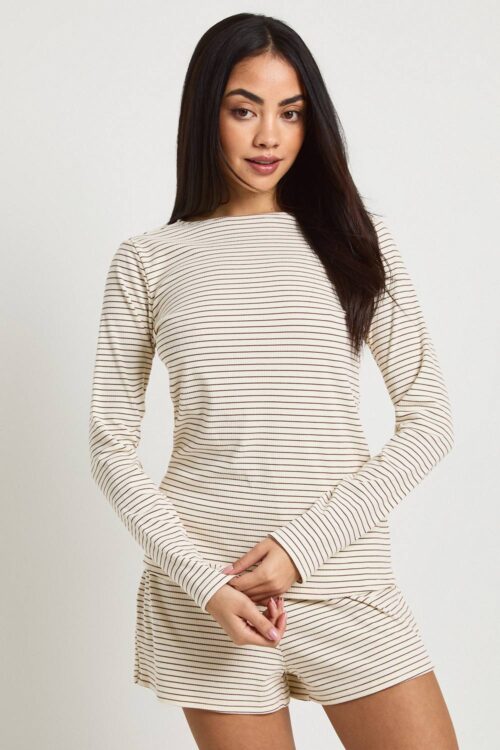 boohoo Dam Soft Rib Stripe Long Sleeve Top & Short Pyjama Set | Cream | Storlek 44